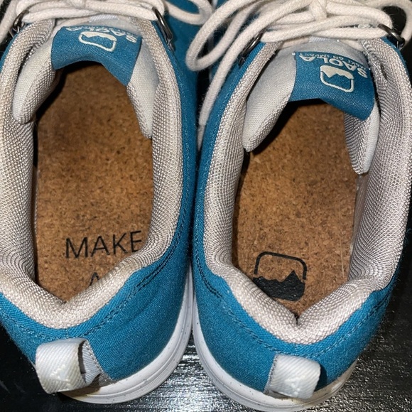 Saola Women Vegan Teal Blue Sneaker Size 10.  
Excellent condition - Picture 6 of 10